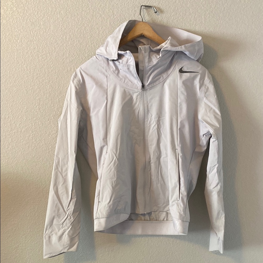 Nike White Utility Jacket Modern Minimalist Design